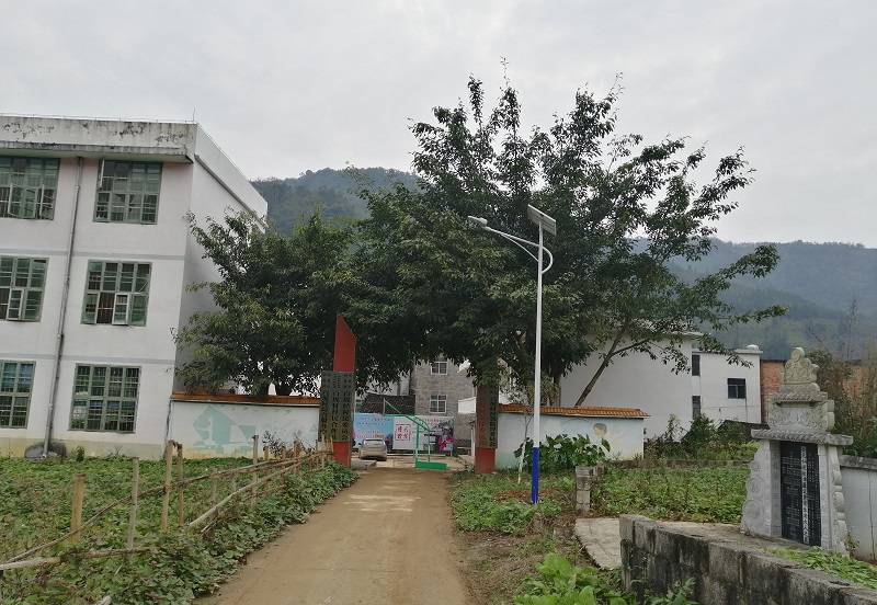 太陽(yáng)能路燈廠(chǎng)家如何保障產(chǎn)品安全性